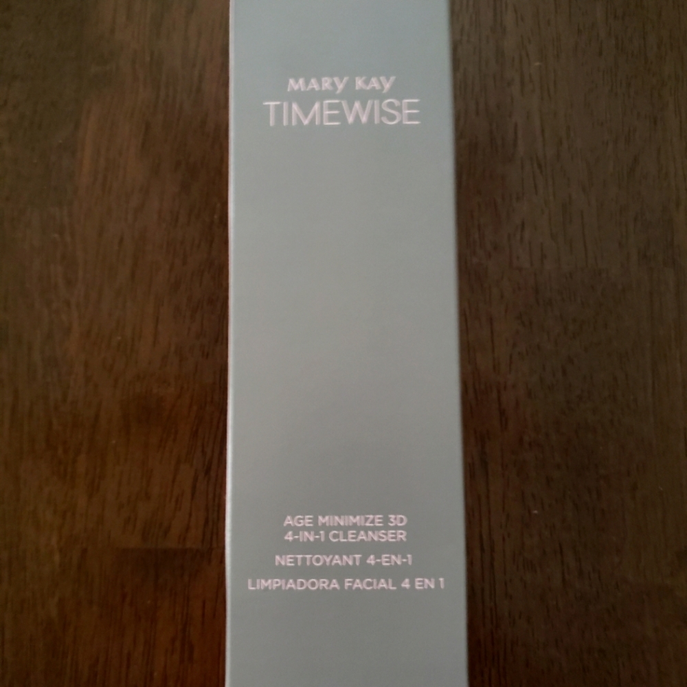 Mary Kay Time Wise Normal to Dry cleanser